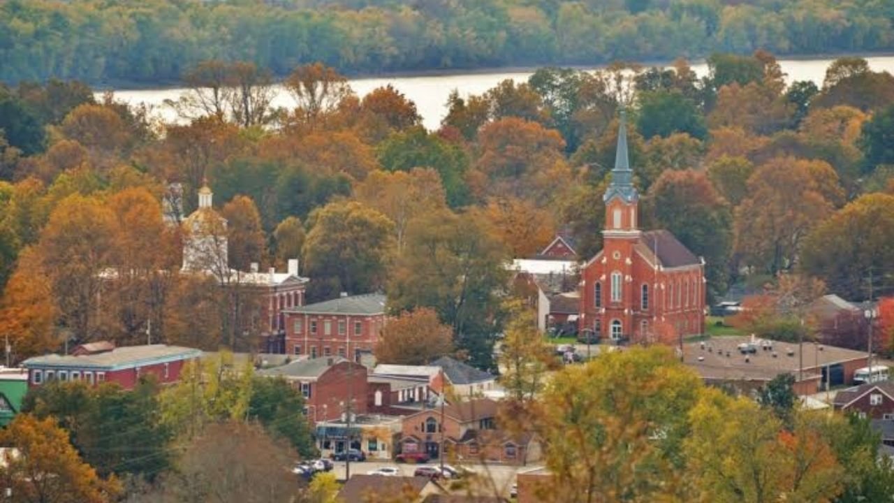 8 Peaceful Small Towns in Indiana Known for History, Nature and Scenic Views